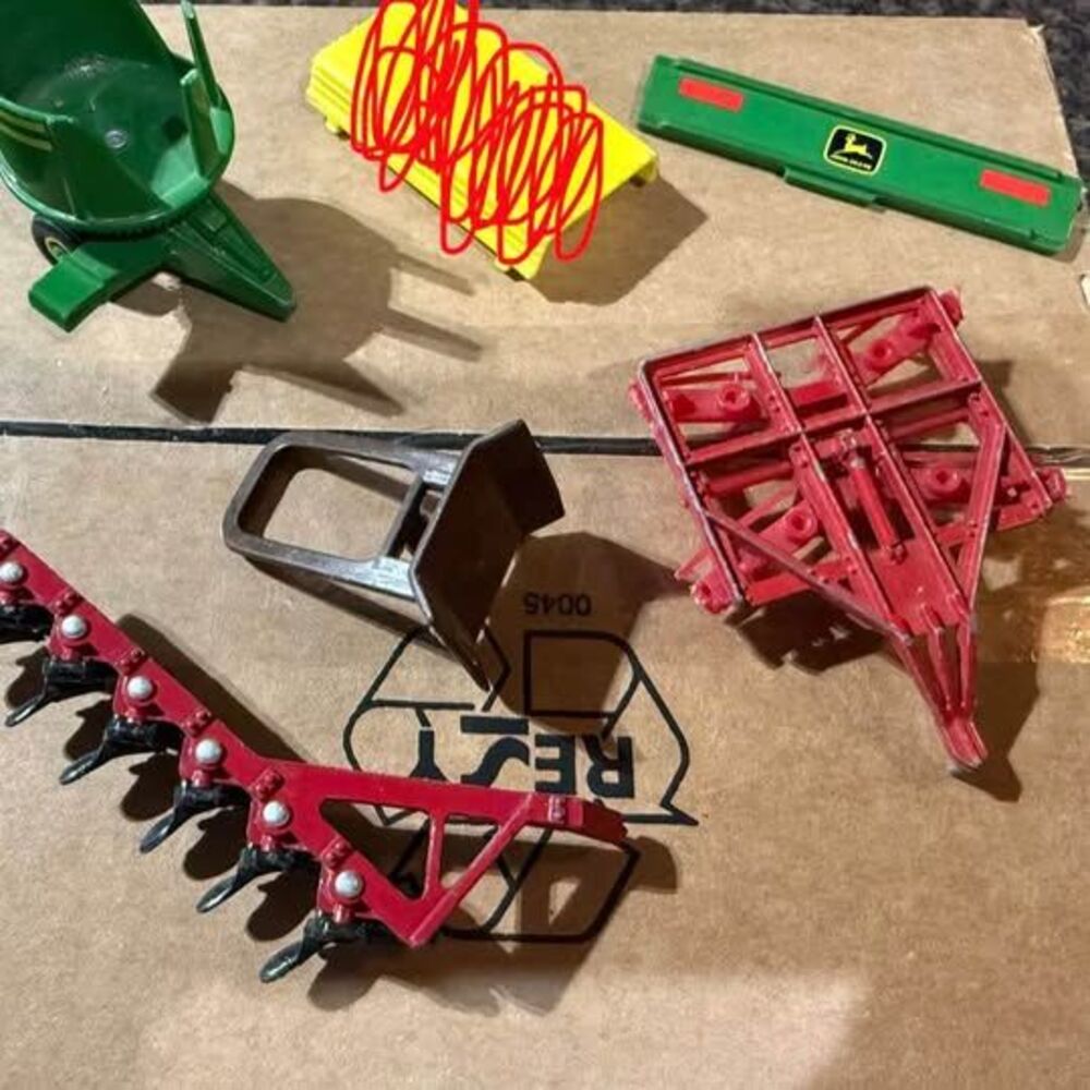 ERTL 1:64 scale grinder mixer, and lot of misc pieces